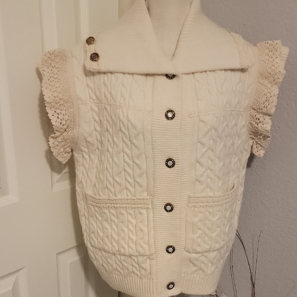 POL Cream Cable Knit Cardigan Vest With Pockets NWOT